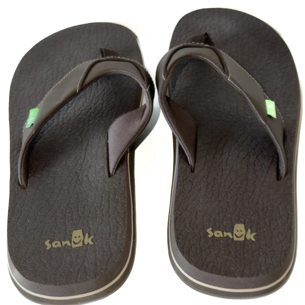 Sanuk Beer Cozy Brown Flip Flops Sz 8 Beach Casual Surfer